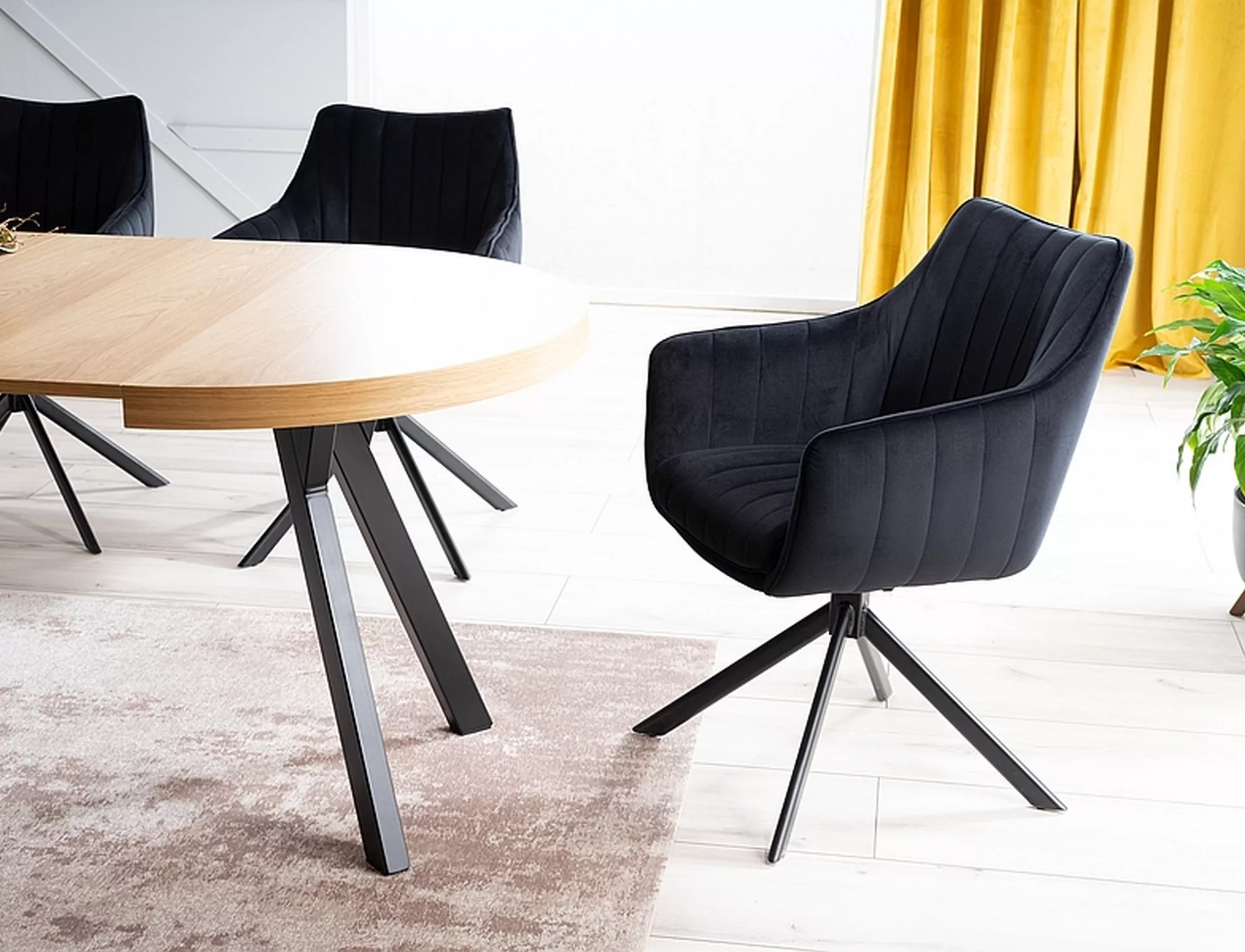 Jedálenská stolička AZALIA VELVET čierna konštrukcia/čierny BLUVEL 19