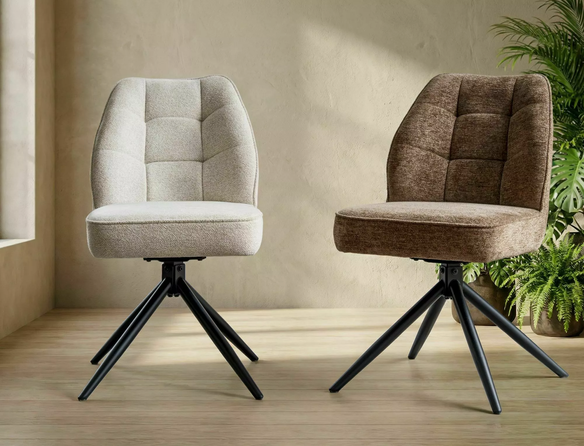 Jedálenská stolička Johna Ravena, latte