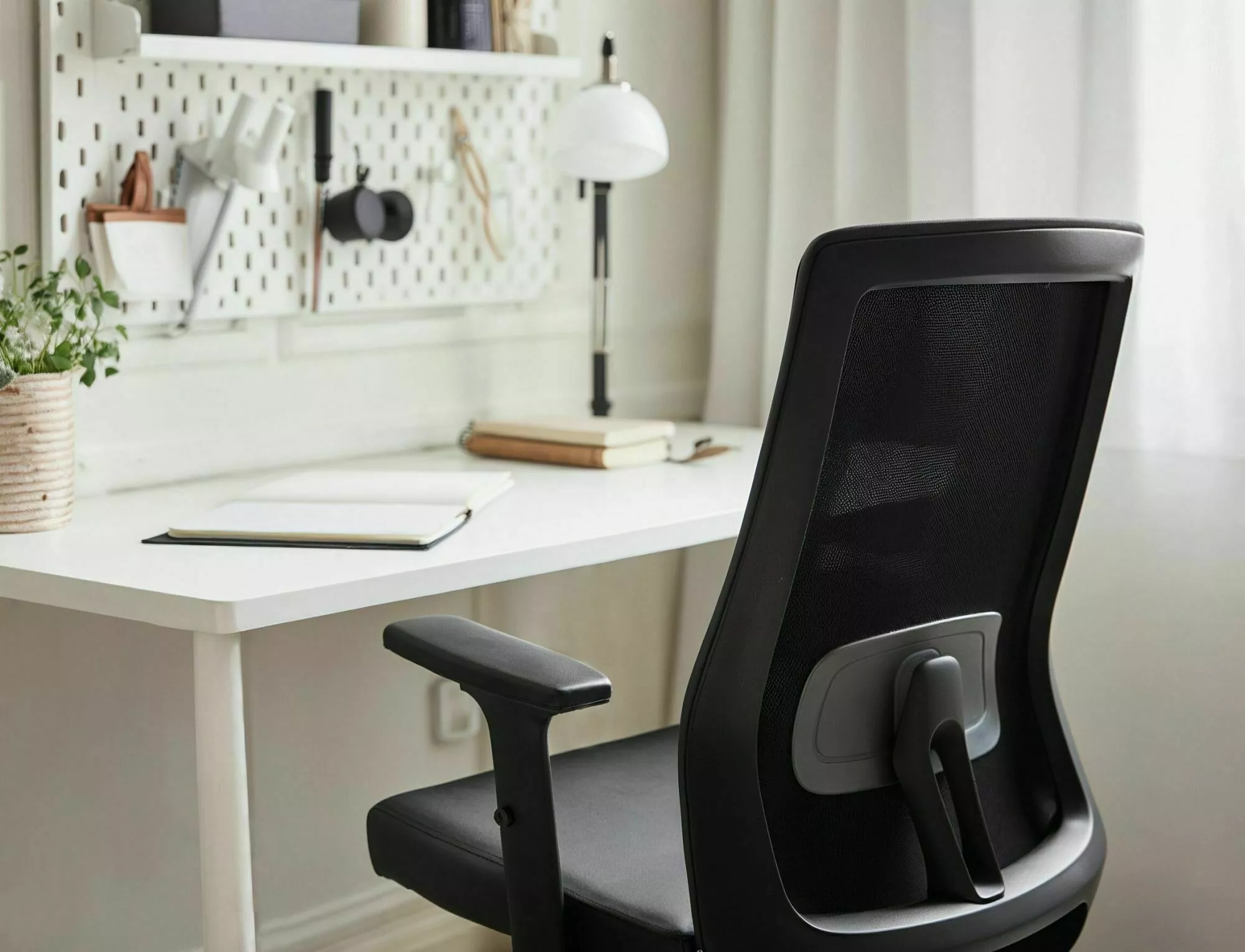 Kancelárska stolička Q-085, čierna