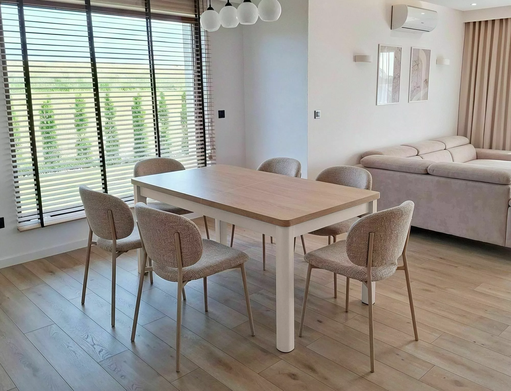 Jedálenský stôl Oskar 120-200, kašmír