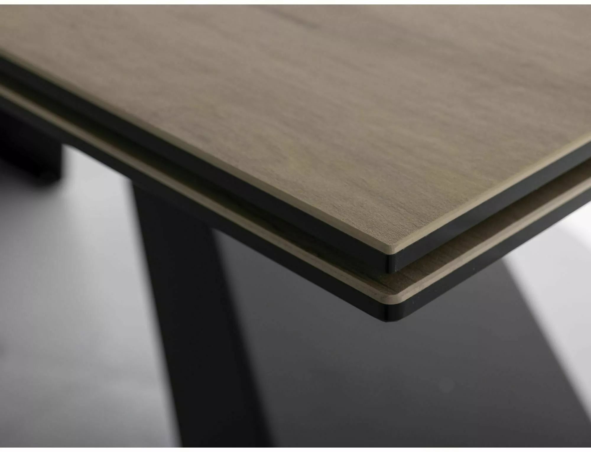 WESTIN CERAMIC stôl jedálenský (160-240)X90, sv.hnedá SABBIA/čierna - NA SKLADE!