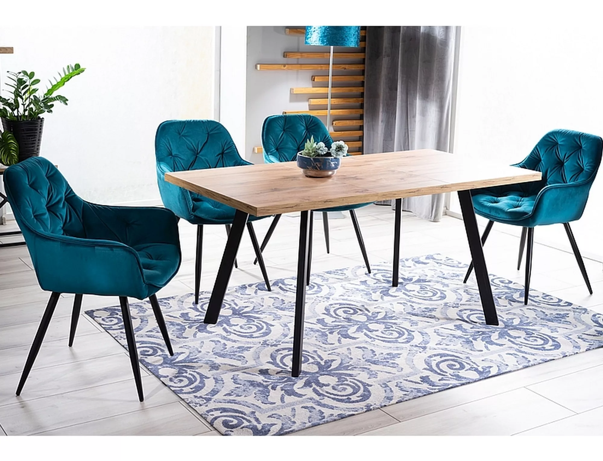 Jedálenská stolička CHERRY VELVET čierna konštrukcia/tyrkys BLUVEL 85 