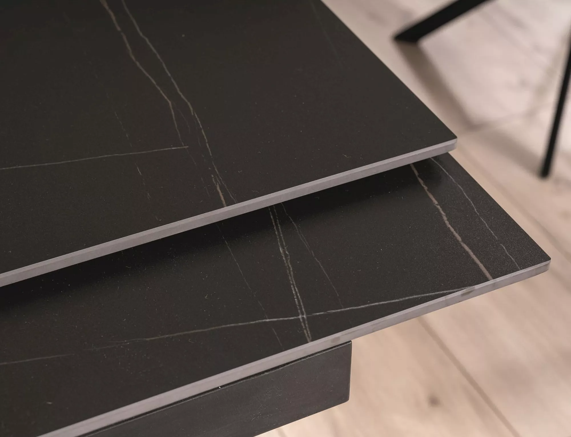 GENESIS jedálenský stôl ČIERNA / ČIERNA/POPOL 180(240)X90