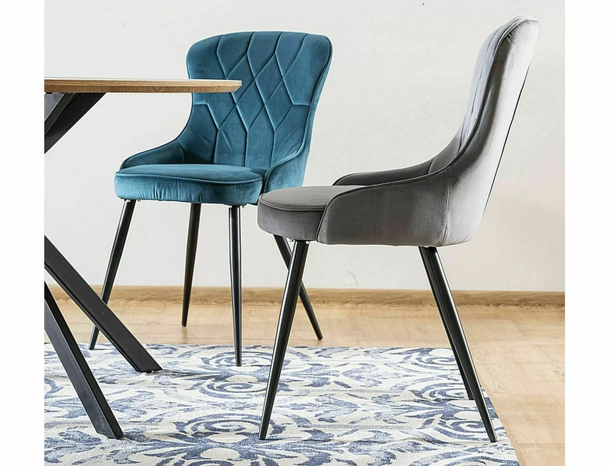 Jedálenská stolička LOTUS VELVET čierna konštrukcia/šedá BLUVEL 14