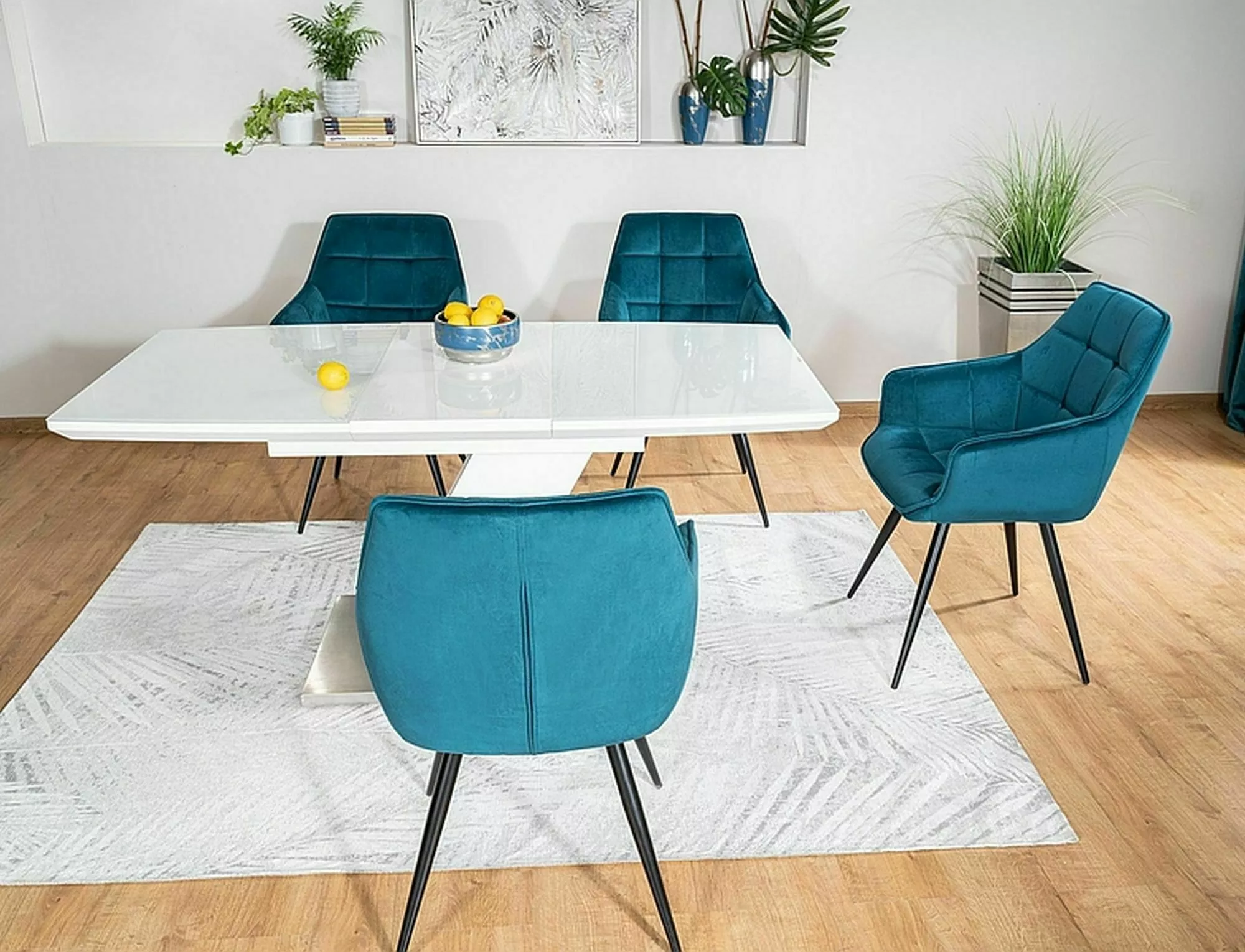 Jedálenská stolička LILIA VELVET čierna konštrukcia/tyrkys BLUVEL 85 