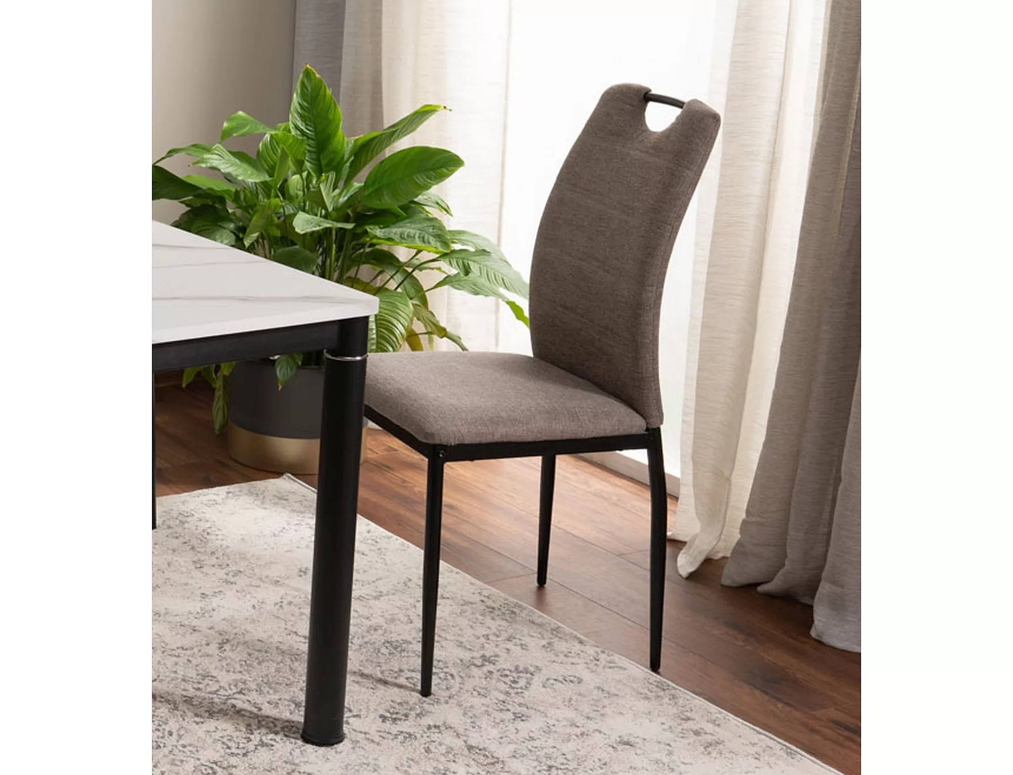 RIP BREGO stolička jedálenská, nohy čierne/ béžová 34