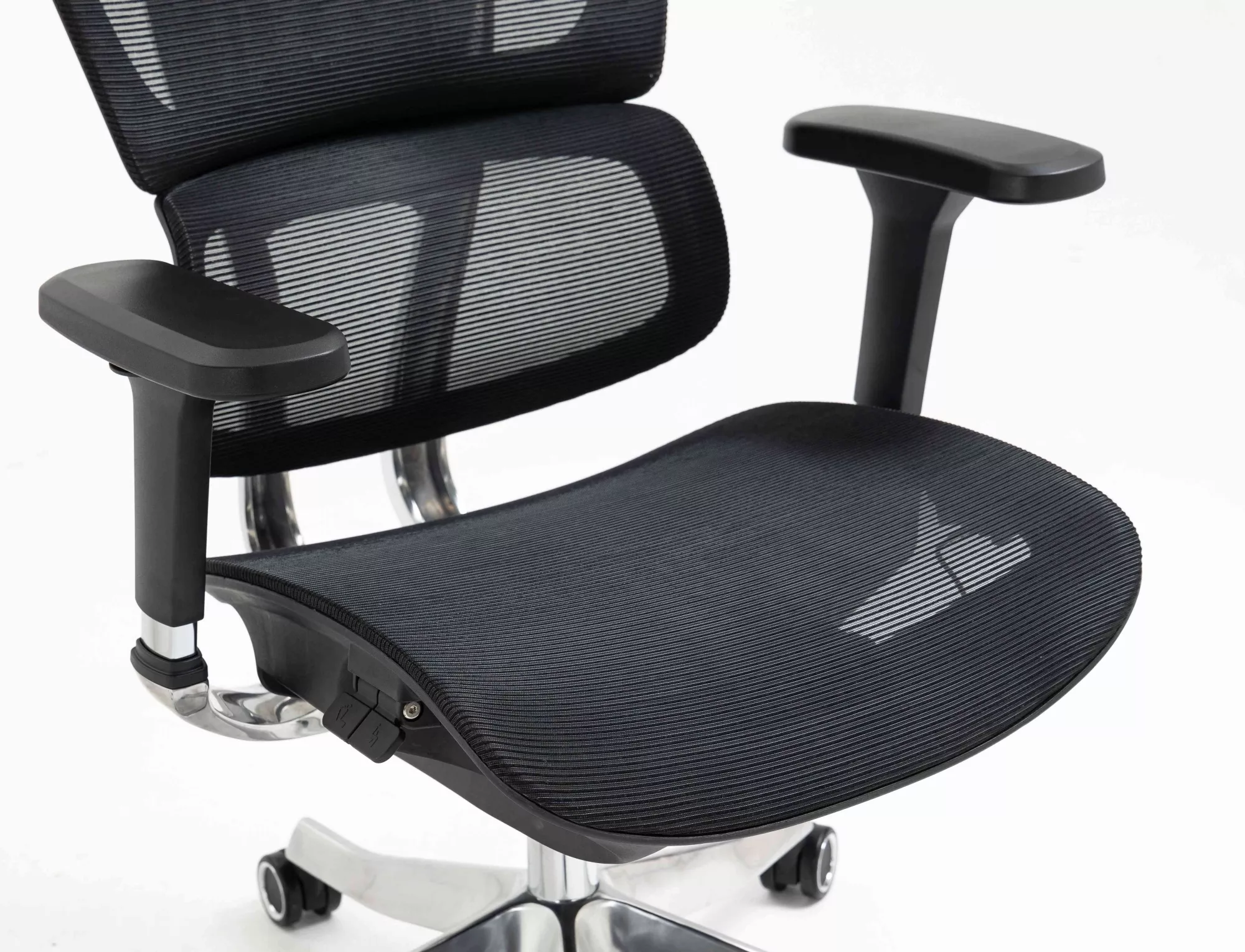 WINNER LUX kancelárske kreslo, čierne