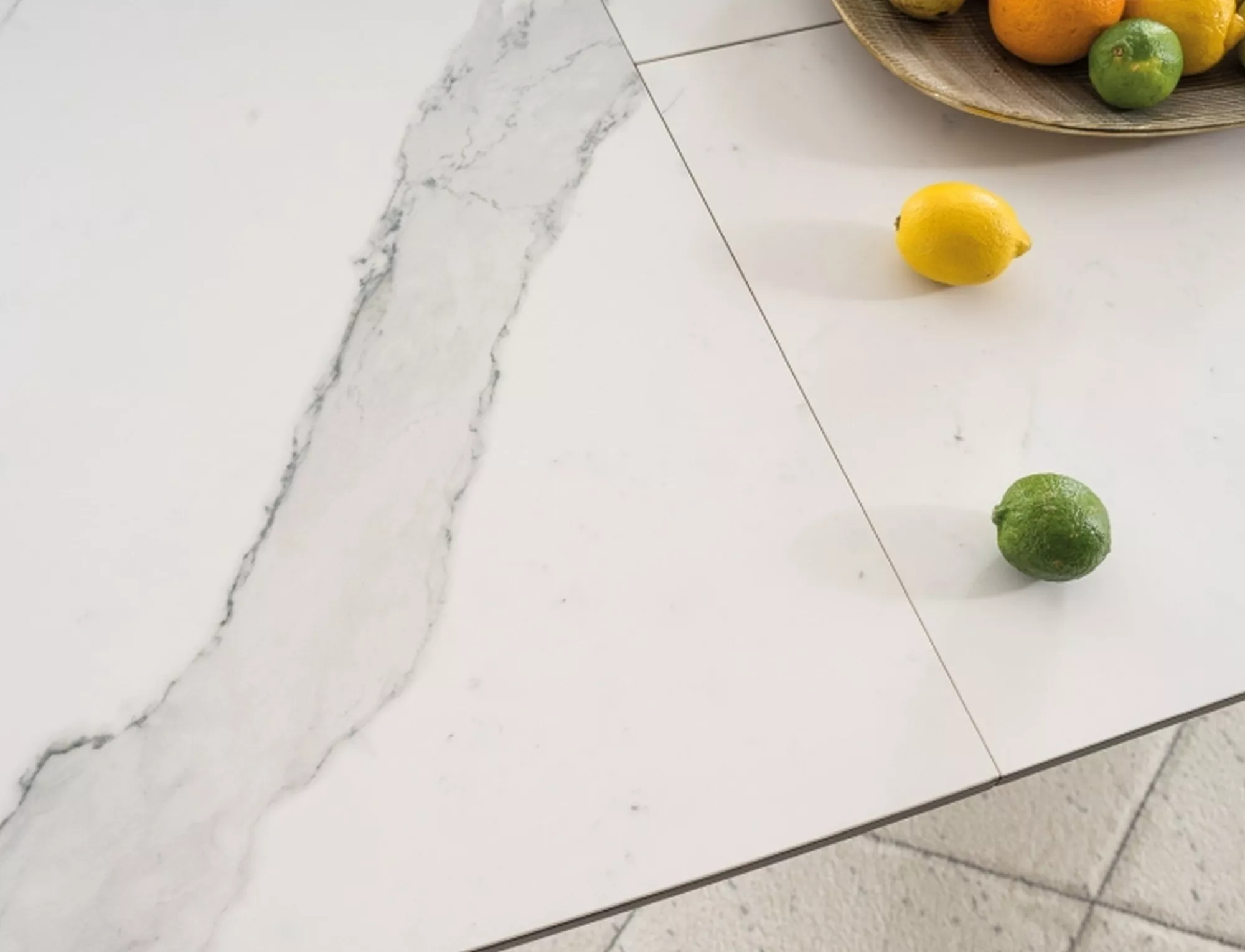 ARMANI CERAMIC jedálenský stôl BIELY MRAMOROVÝ EFEKT / MAT ČIERNA 160(220)X90