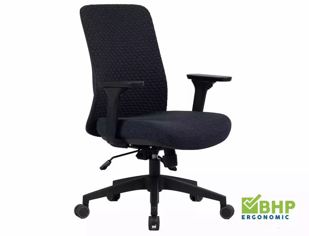 Fotel obrotowy Q-744 1